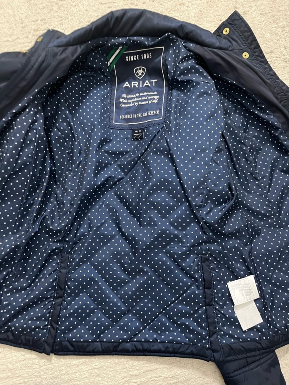 Ariat Quilted Button/Zip Up Jacket - Picture 3 of 9